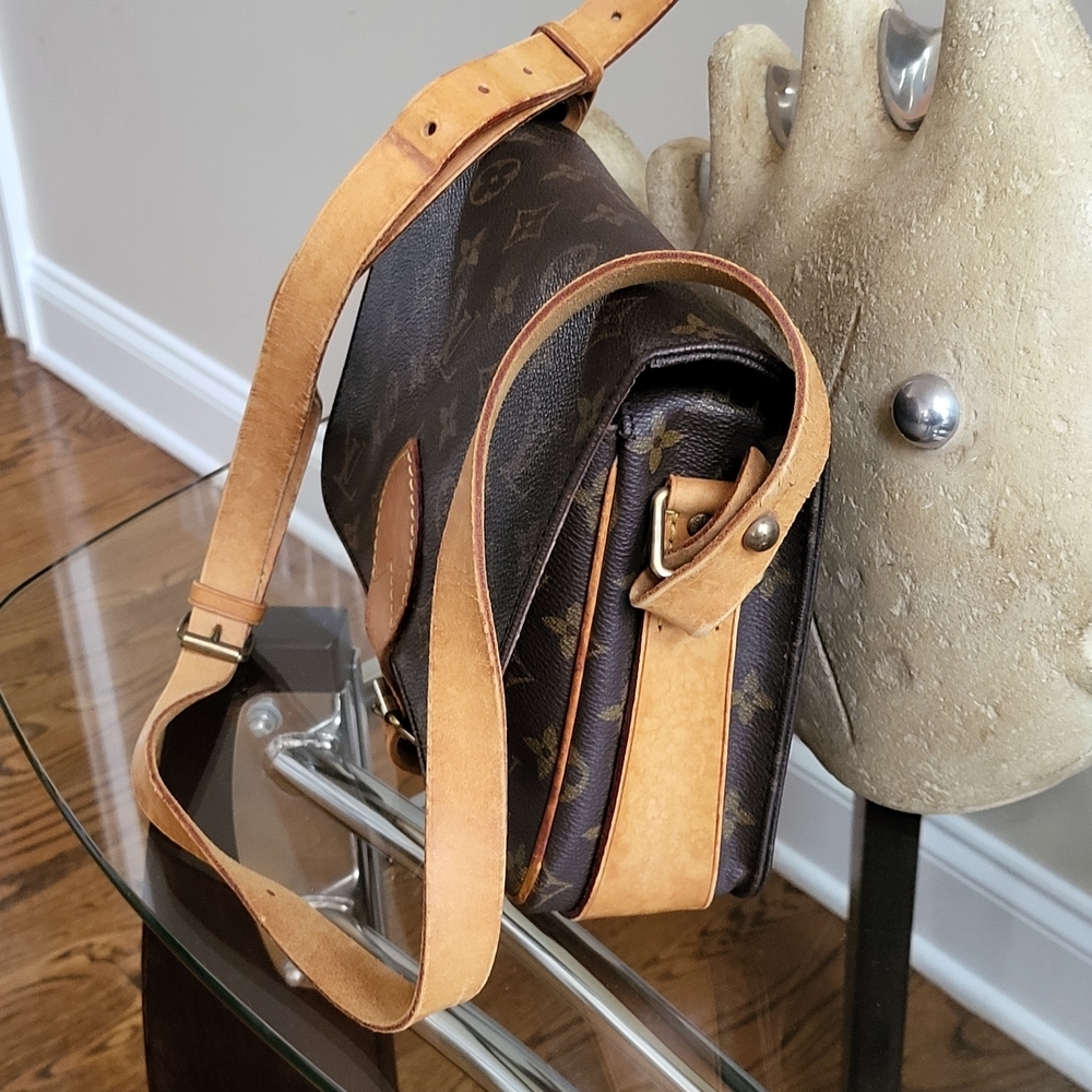 LOUIS VUITTONCartouchiere GM Monogram Crossbody Bag..Authentic.. - Picture 2 of 16